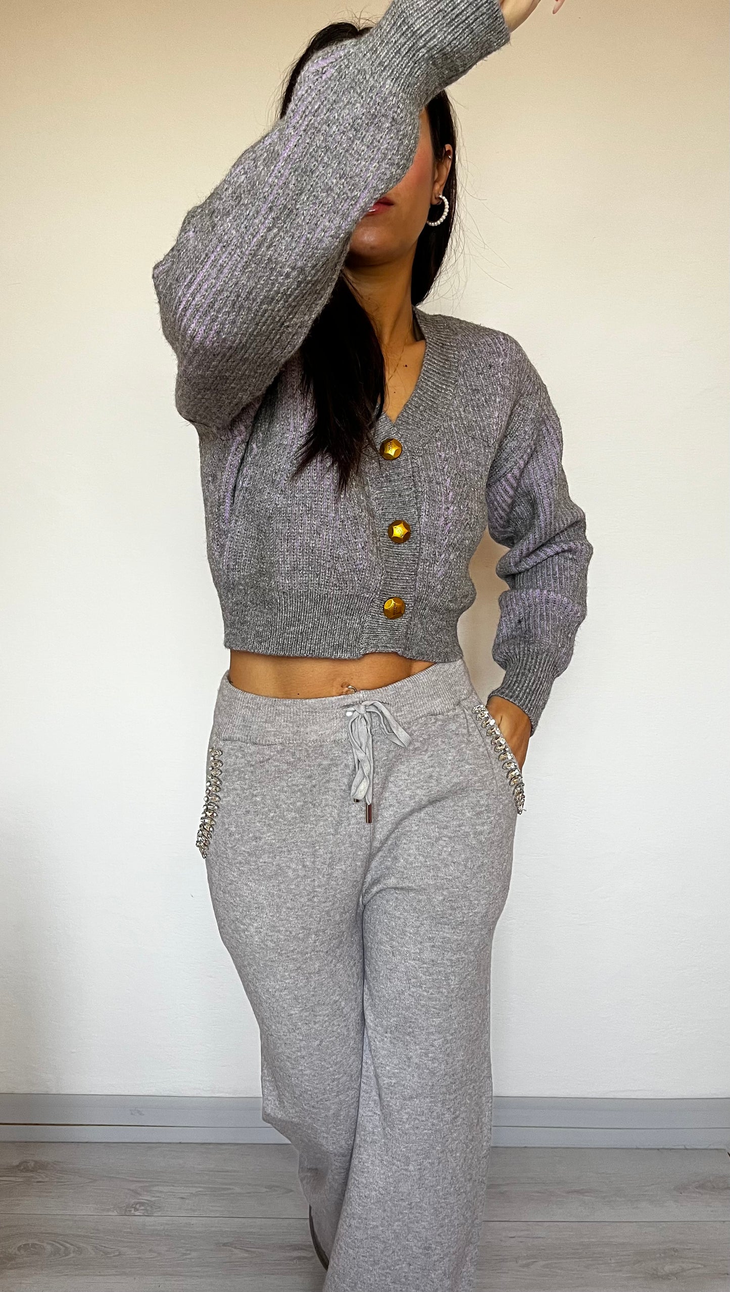 Cardigan morbido corto