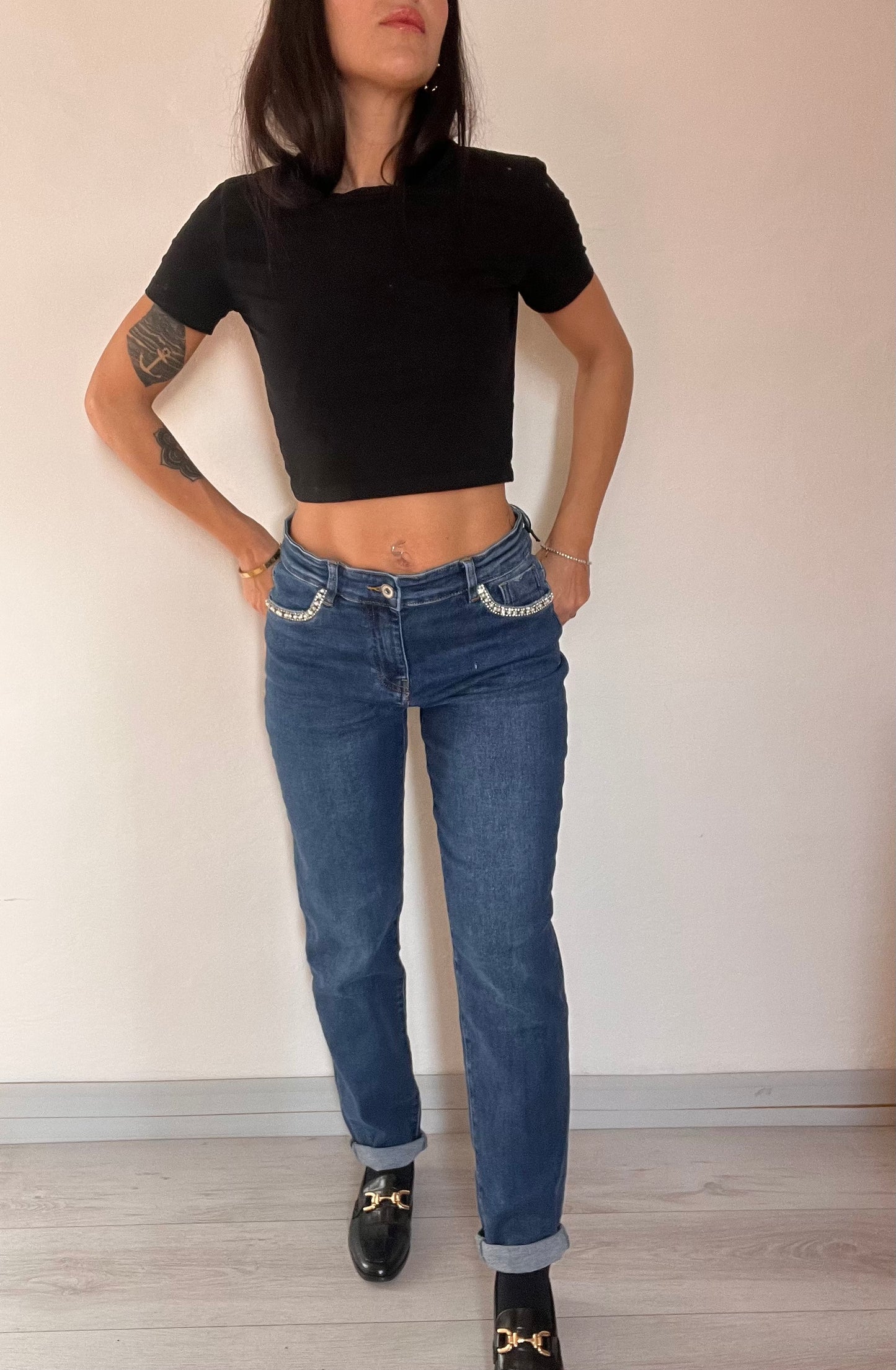 JS10- Jeans elasticizzato con strass