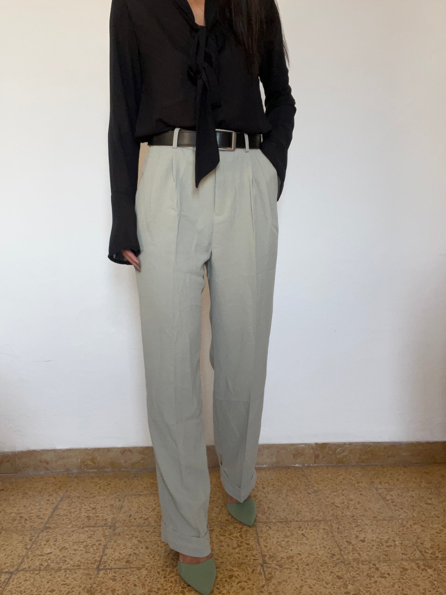 Pantaloni gamba dritta con pince