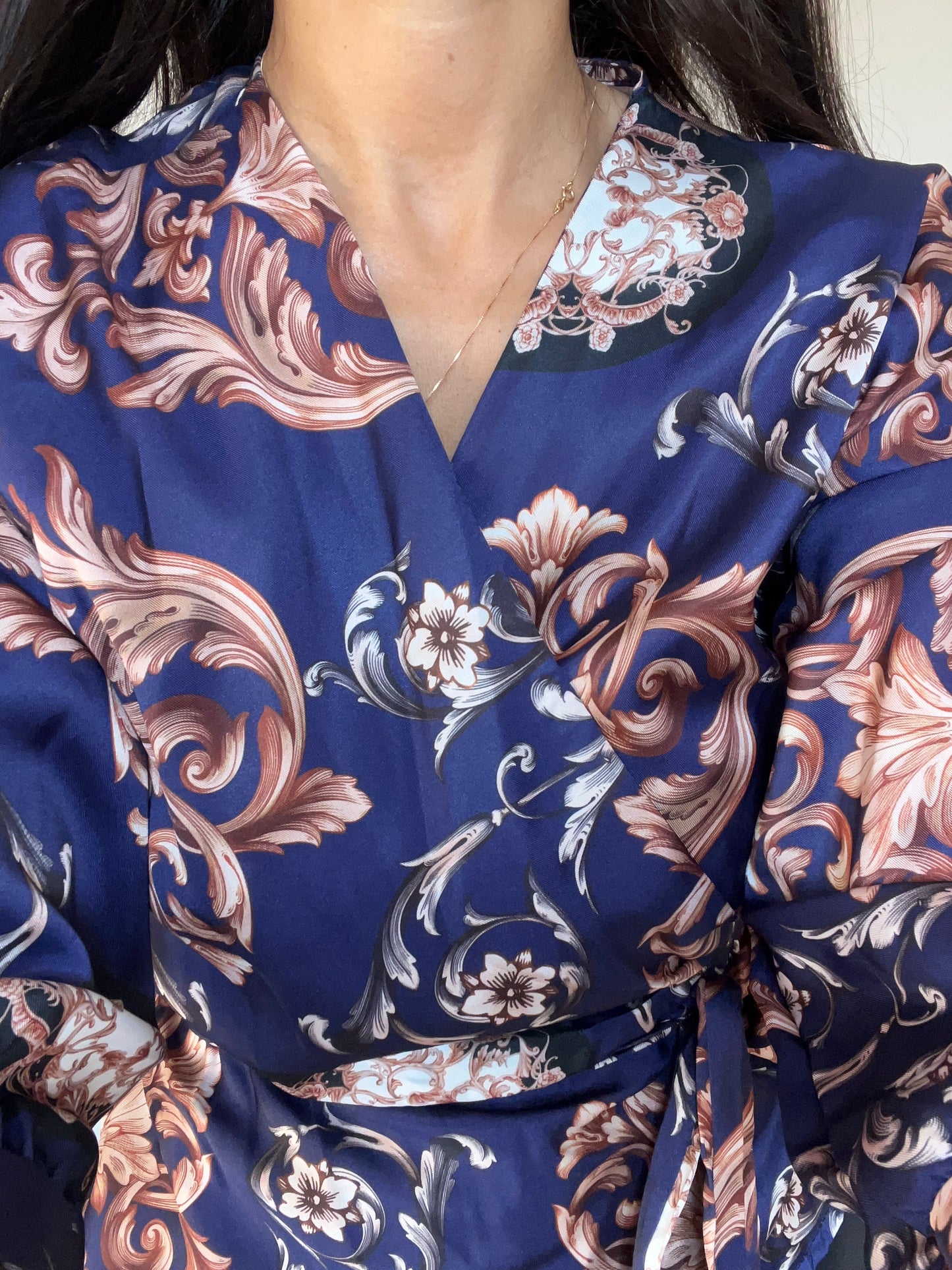 Blusa fantasia jacquard con cintura