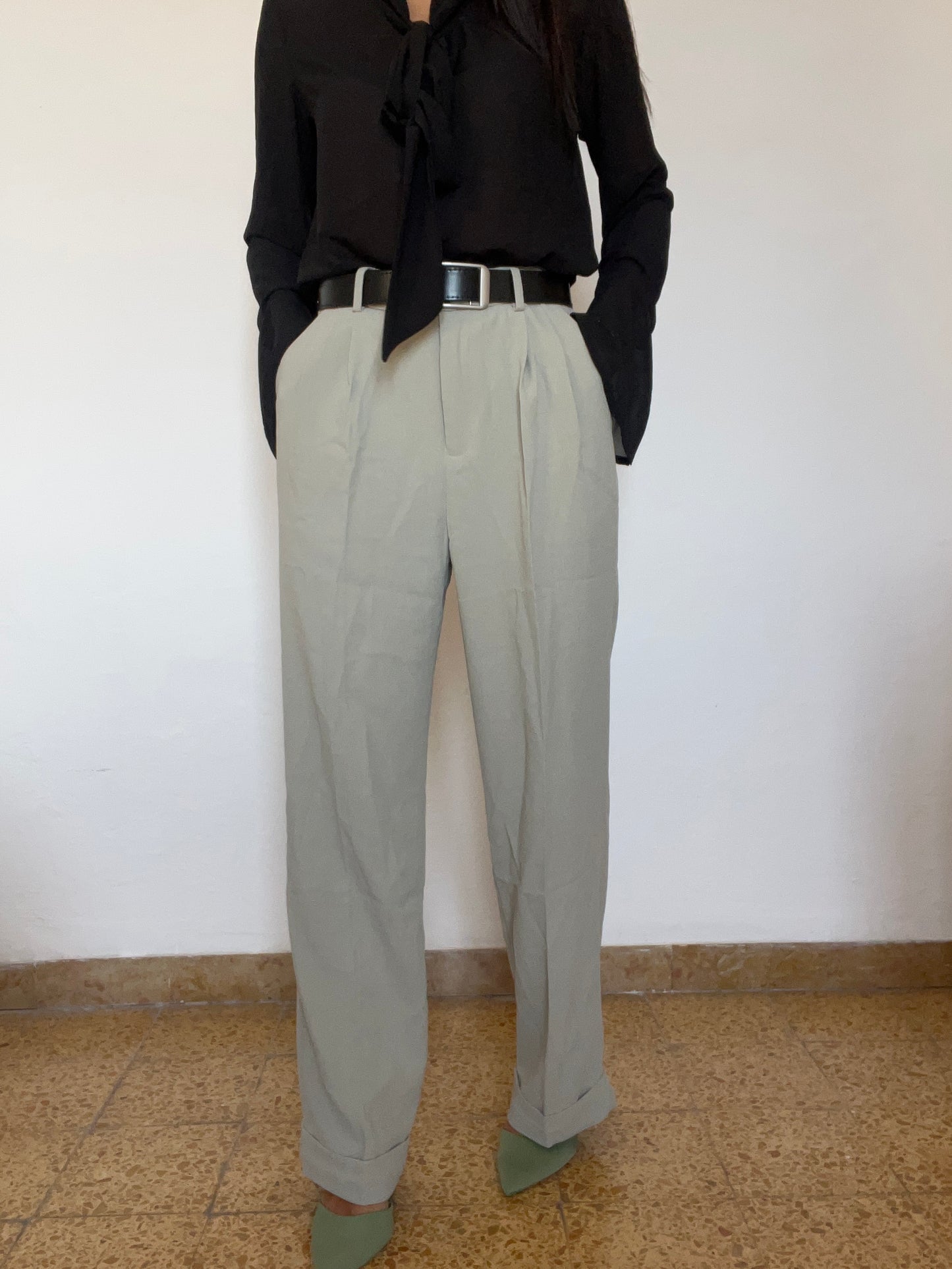 Pantaloni gamba dritta con pince