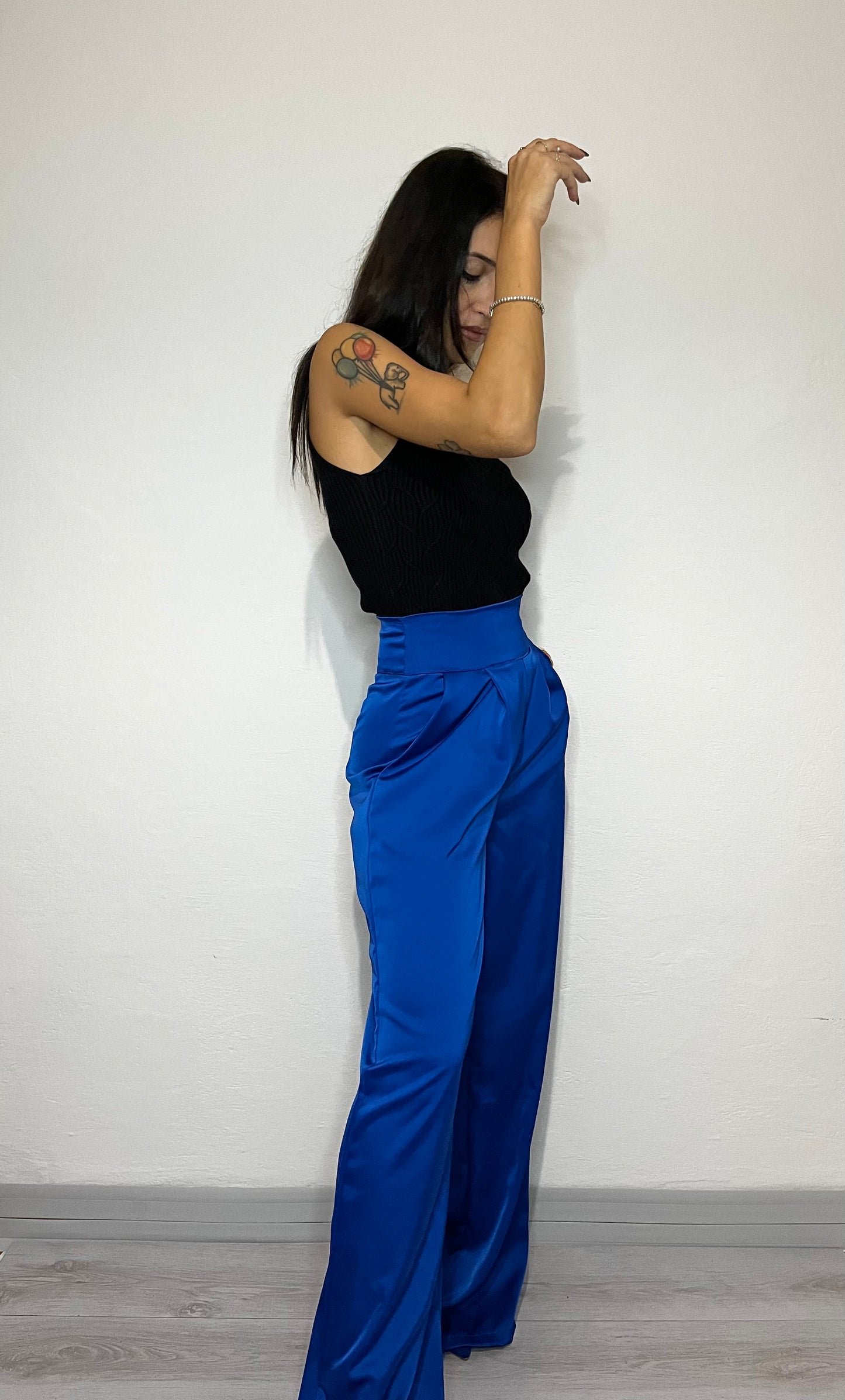 Pantalone wide leg in raso