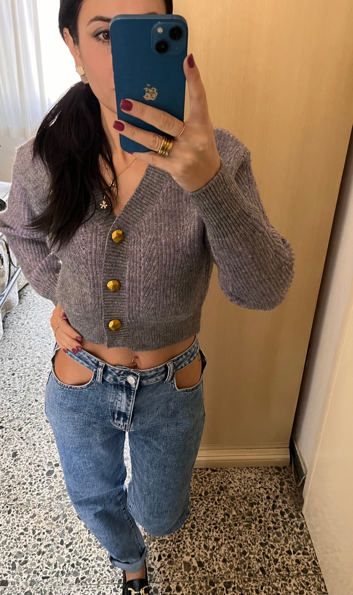 JS01-Jeans con tasca cutted