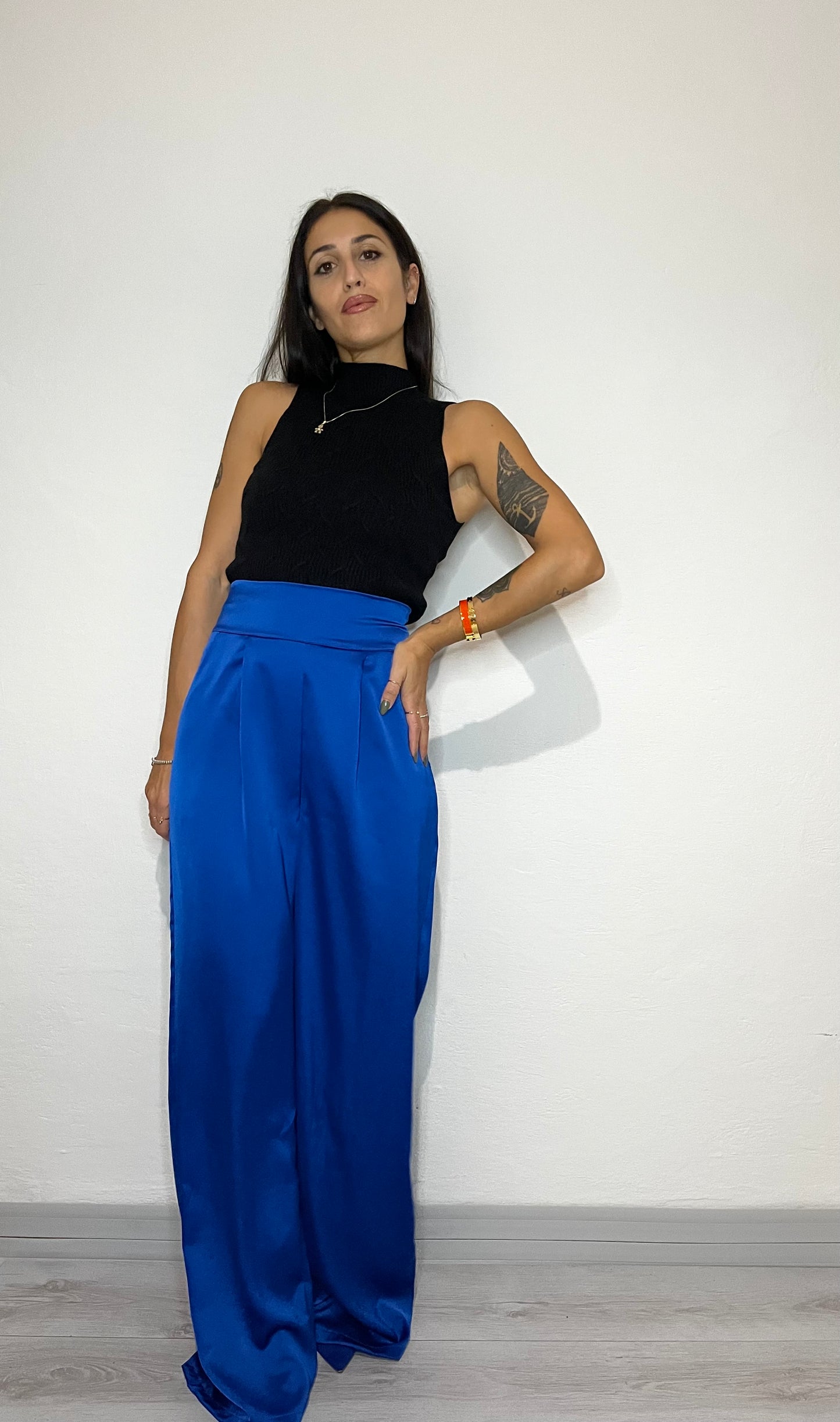 Pantalone wide leg in raso