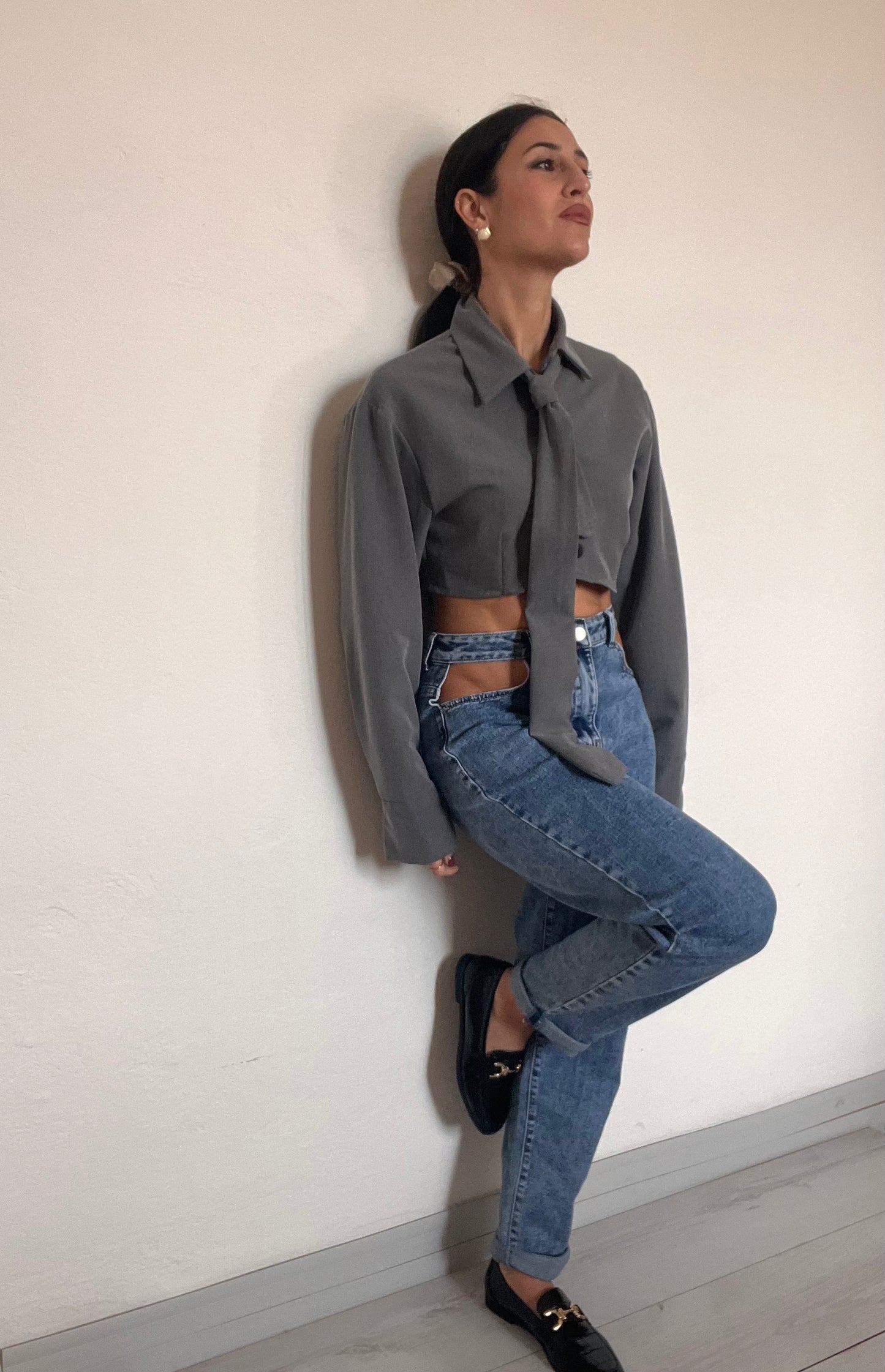 JS01-Jeans con tasca cutted