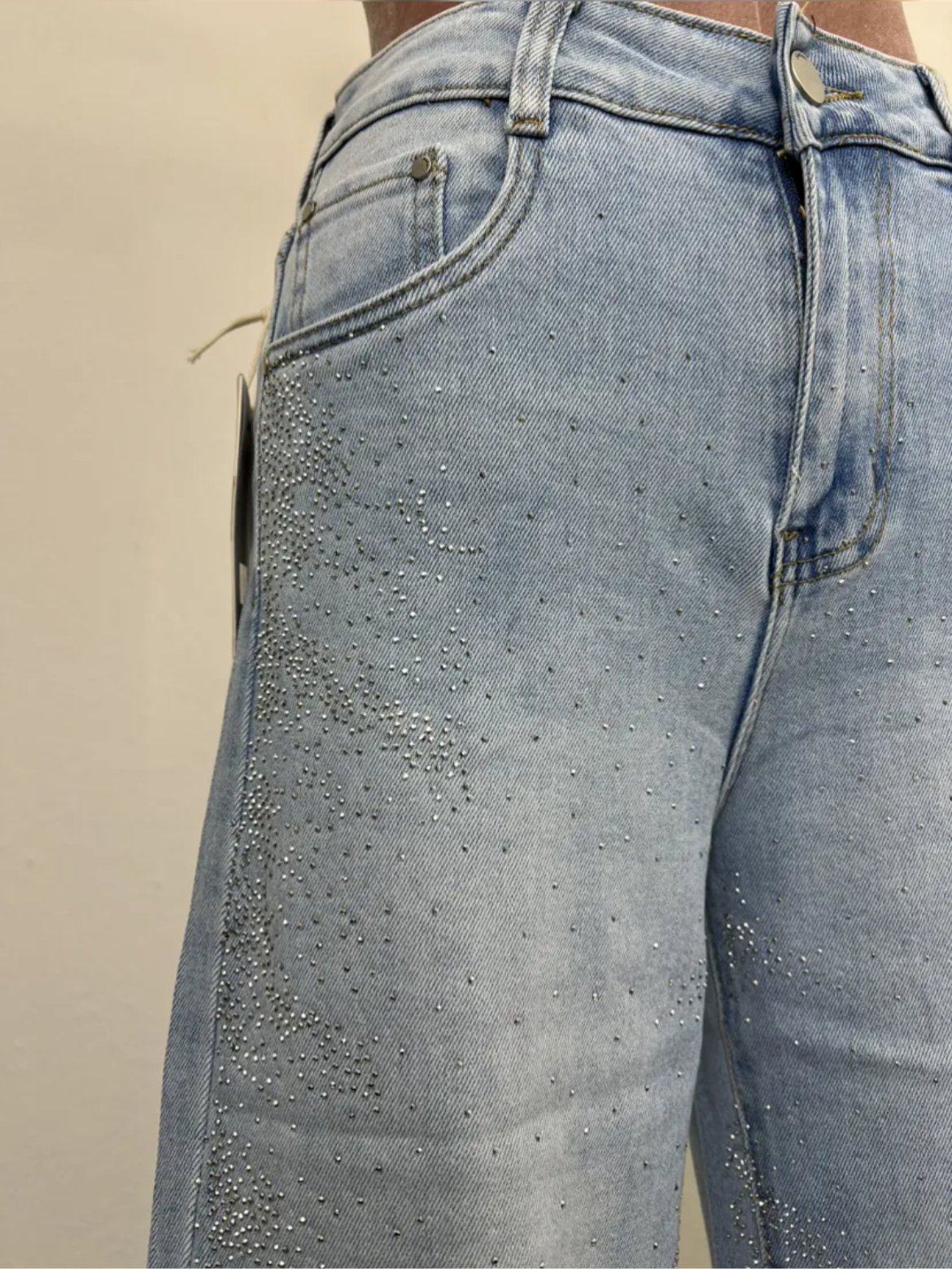Jeans ampi con brillantini
