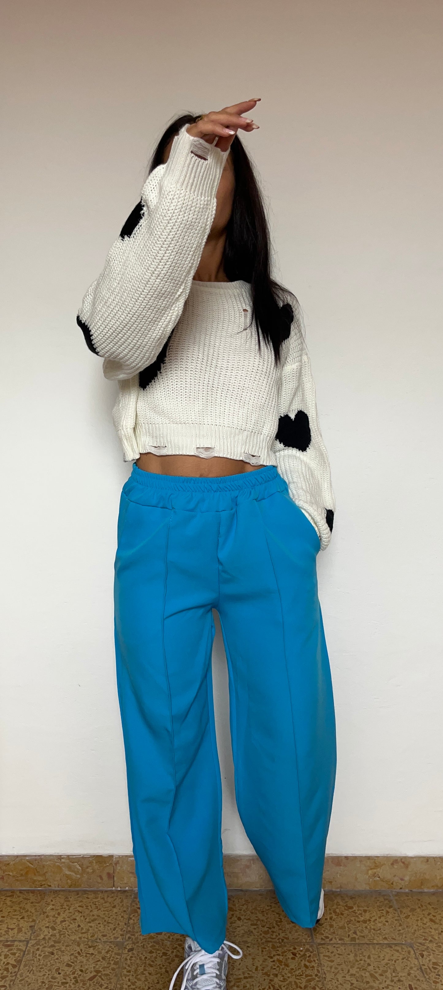 Pantaloni basic a campana